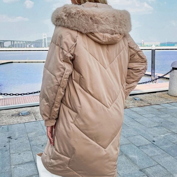 Hooded Puffer Jacket - Picture 2 of 7